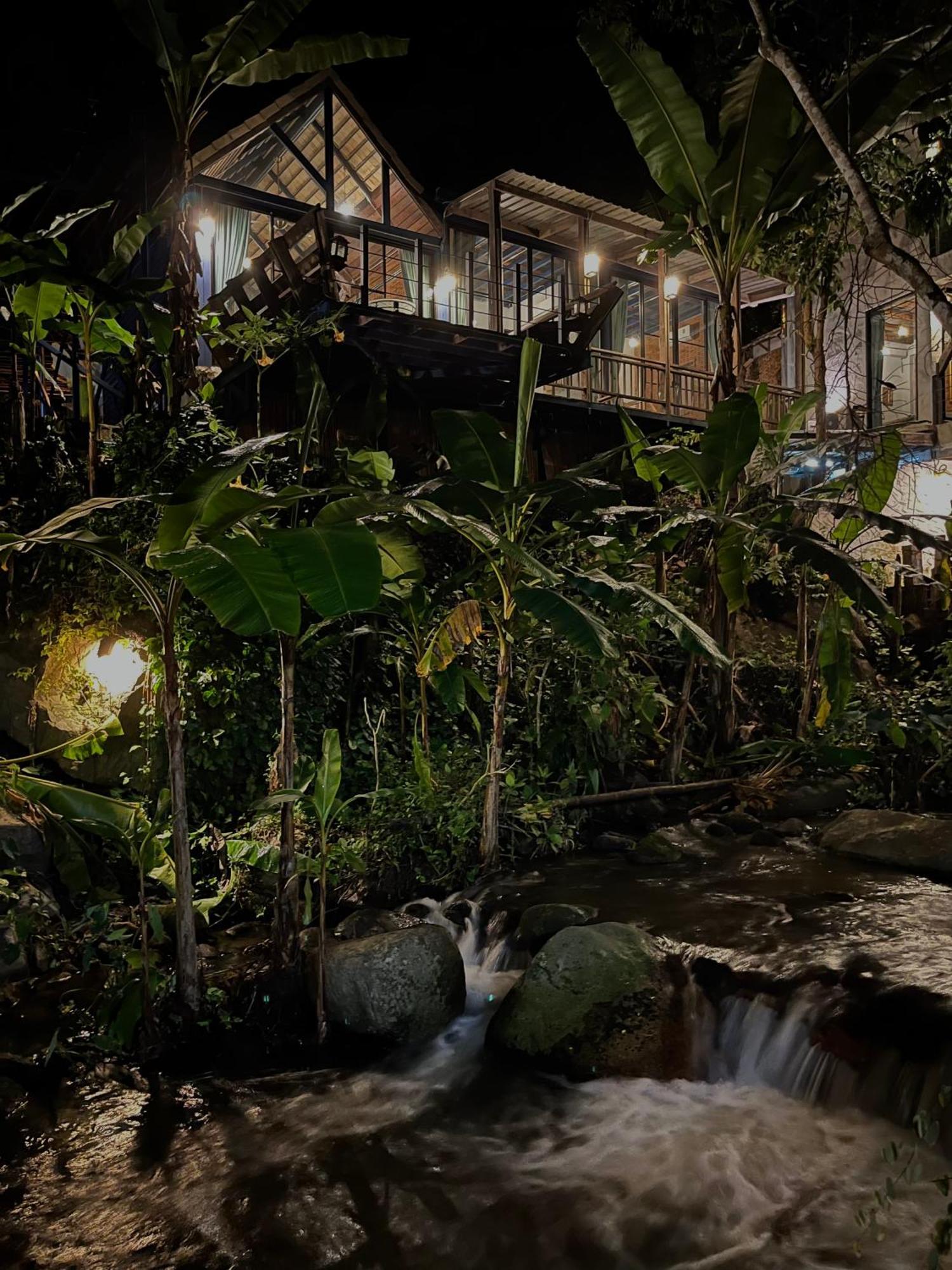 Voraman Hut Hotel Ban Pang Bo Hu Bon Exterior photo