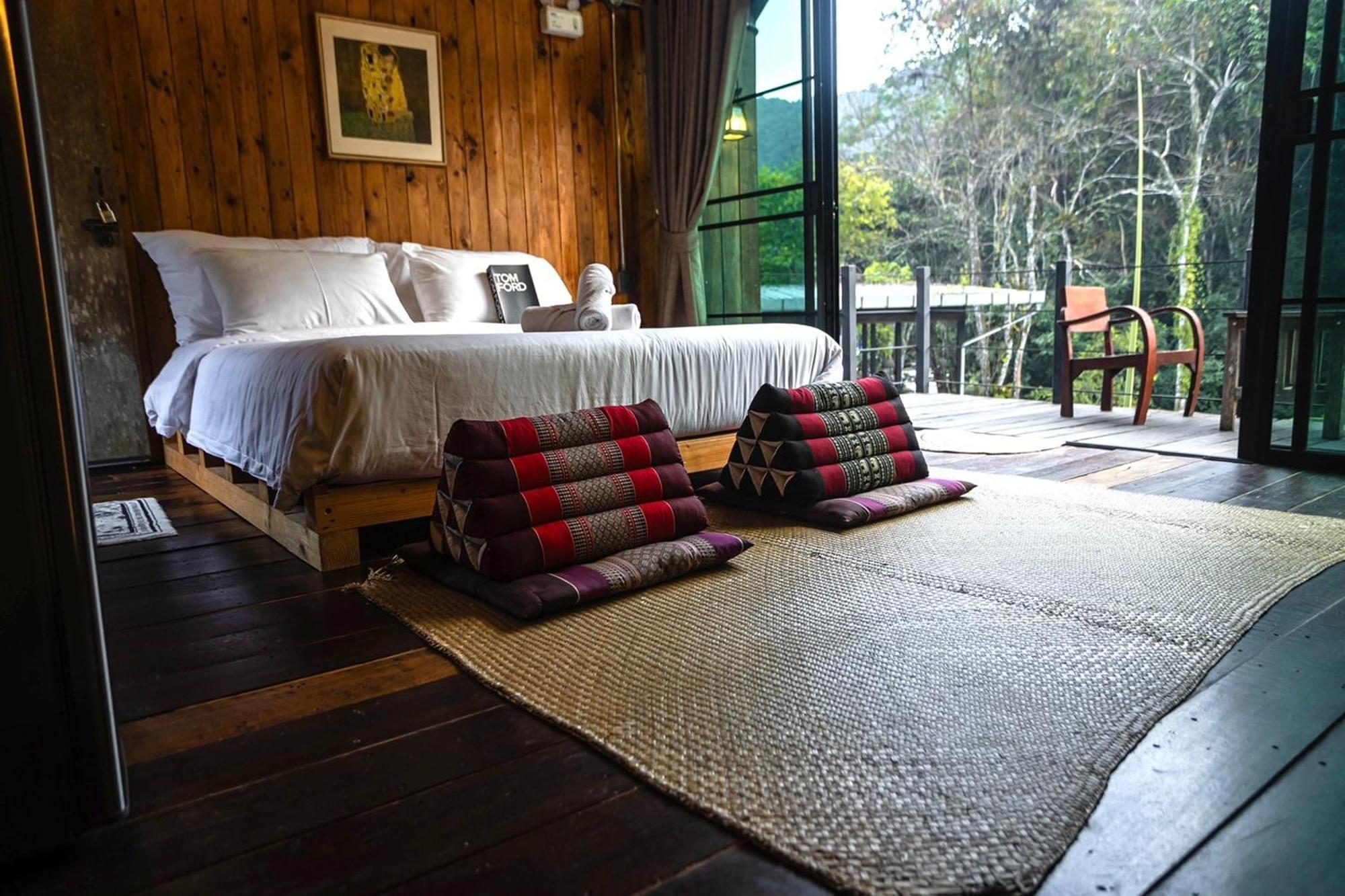Voraman Hut Hotel Ban Pang Bo Hu Bon Exterior photo