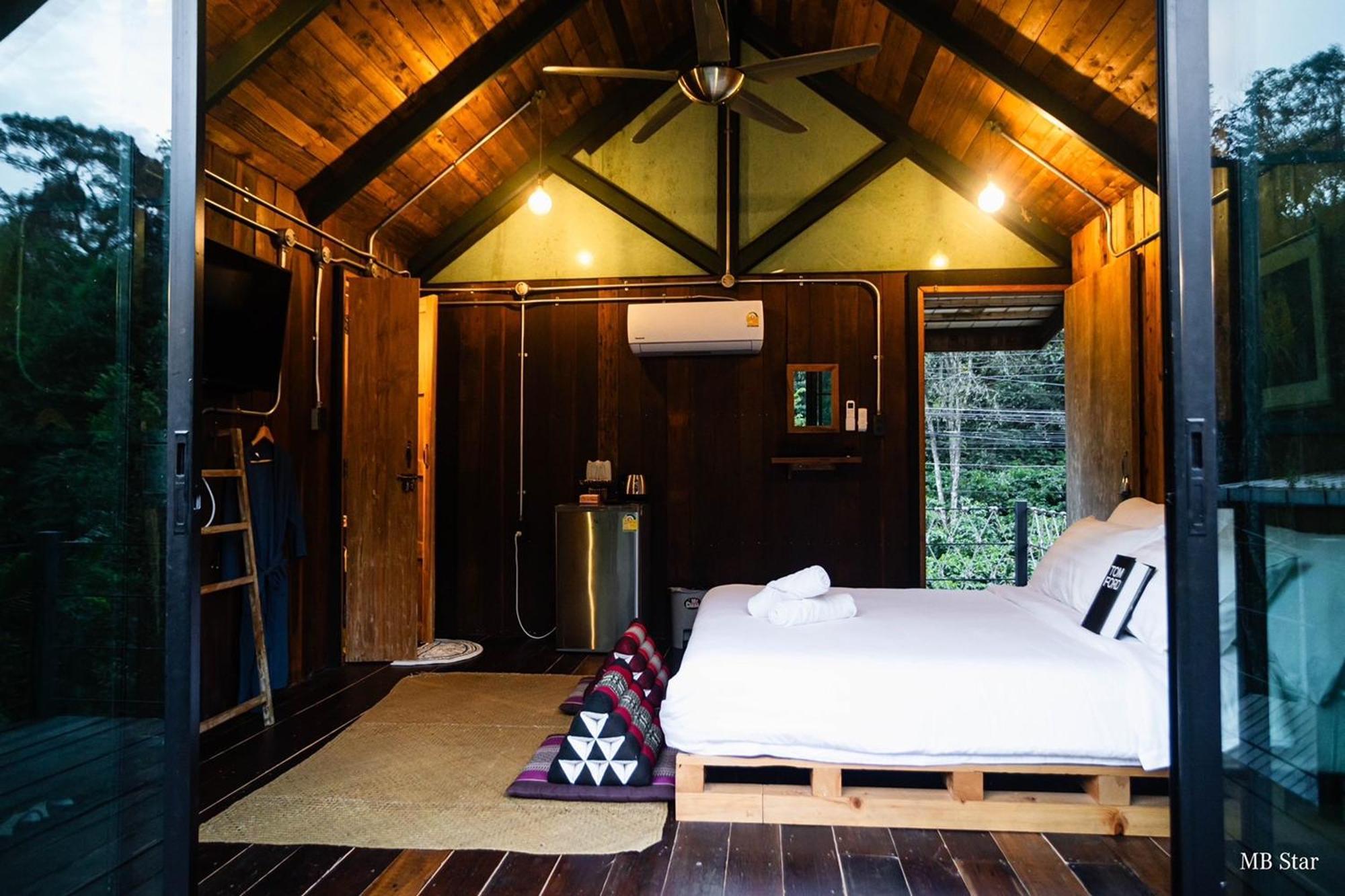 Voraman Hut Hotel Ban Pang Bo Hu Bon Exterior photo
